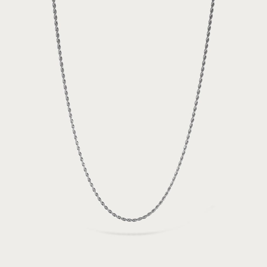 Edle geflochtene Kette in Silber aus medizinischem Titan, wasserfest und besonders hautverträglich.