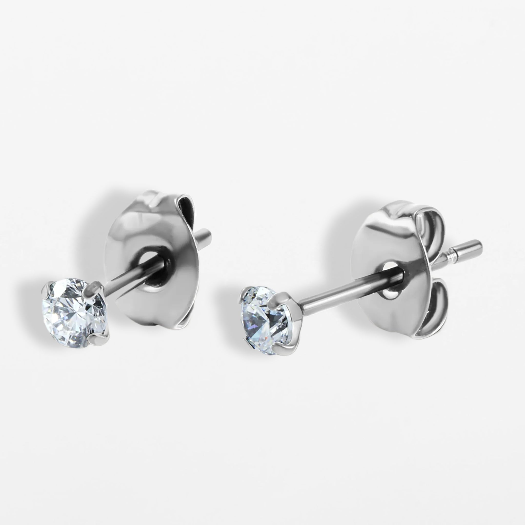 Titan Ohrstecker mit Zirkonia Stein Baby