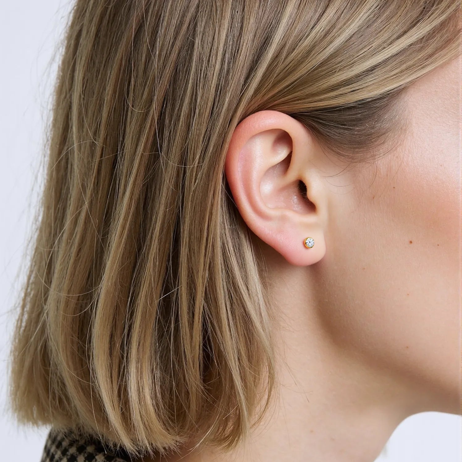 Titan Ohrstecker rund mit Zirkonia Stein