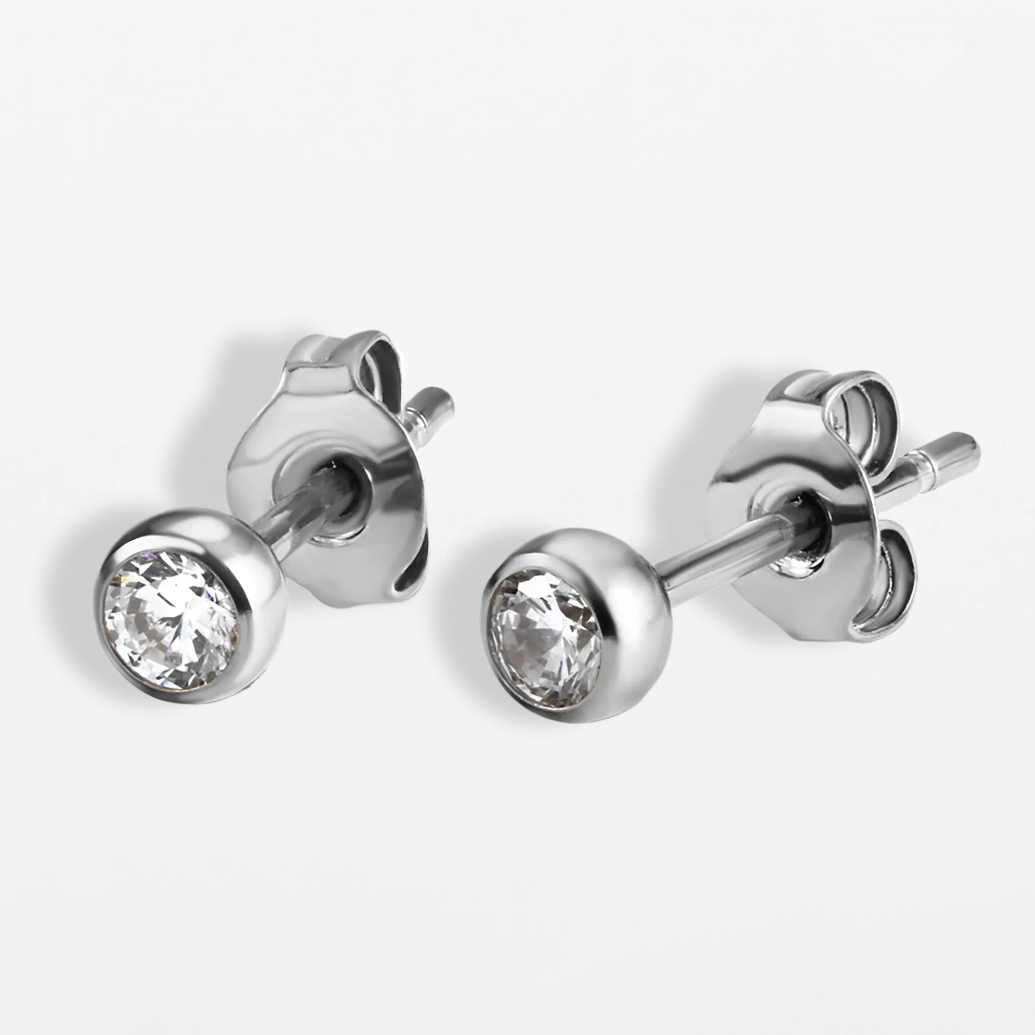 Titan Ohrstecker rund mit Zirkonia Stein