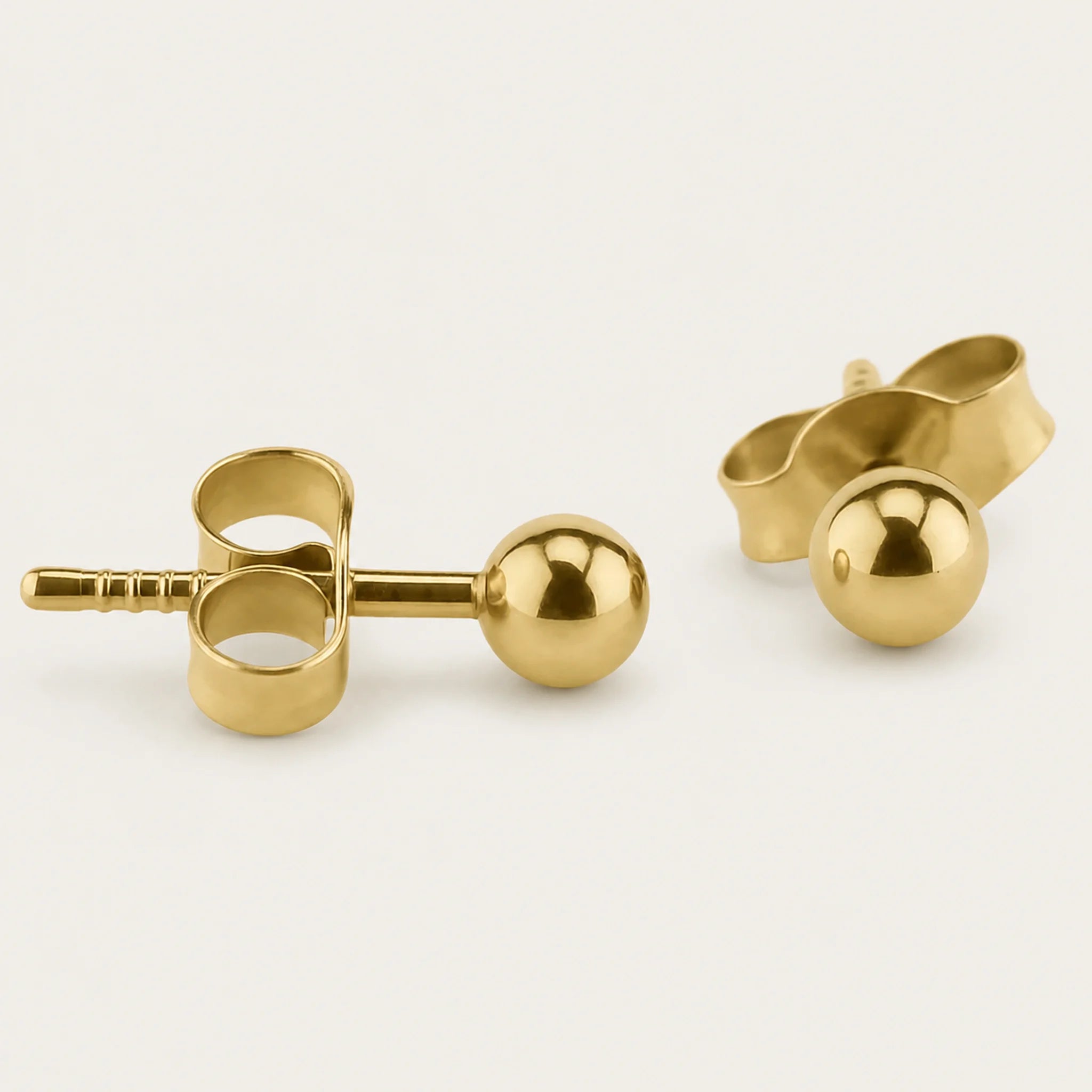 Titan Ohrstecker mit Kugel Mini