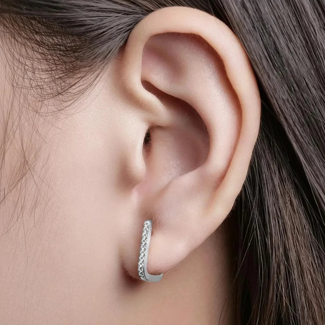 Titan Huggie Small – "U" Zirkonia