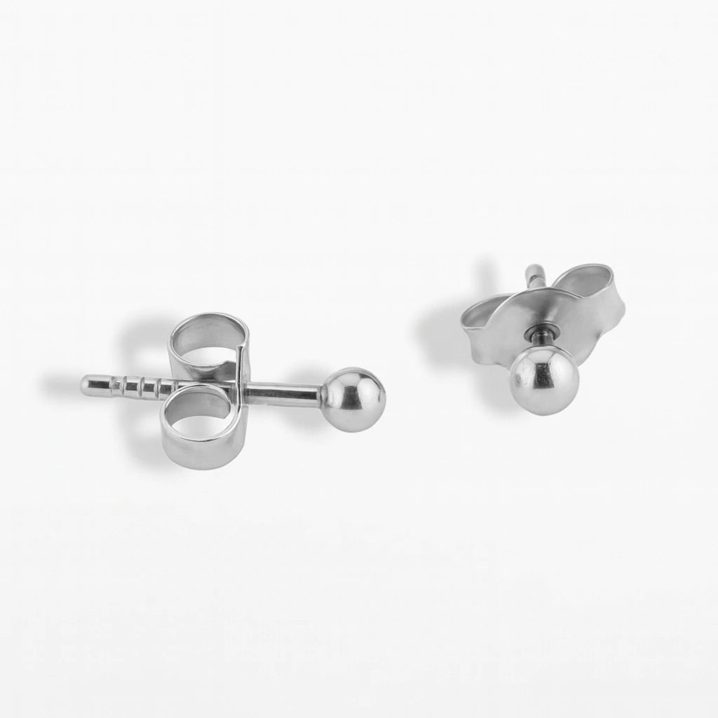 Silberner Titan Ohrstecker mit Kugel Baby: Sehr kleine 2mm Kugel