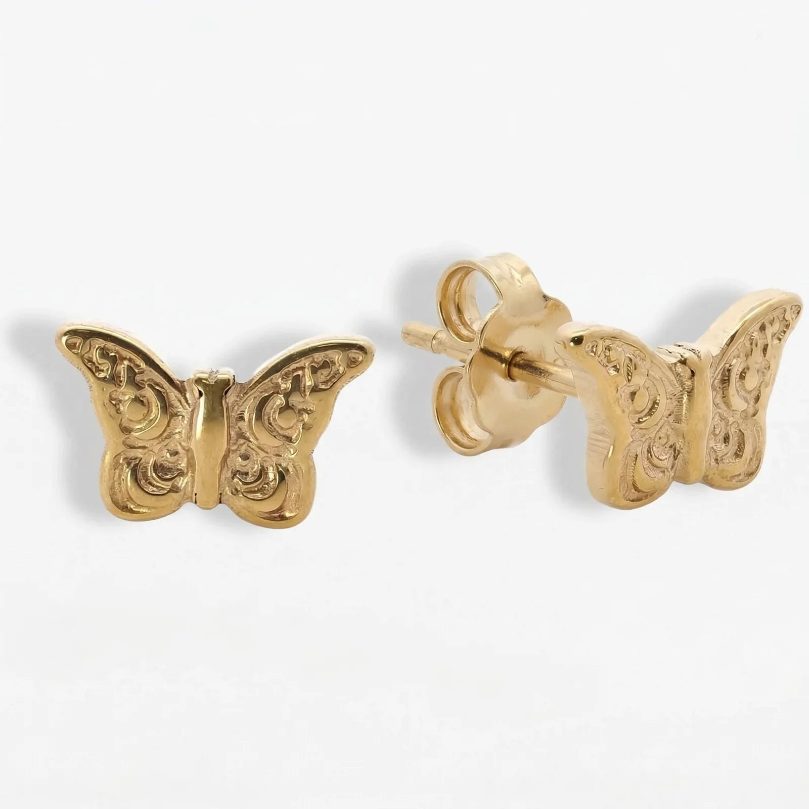 Goldener Titan Ohrstecker Schmetterling in filigranem Design