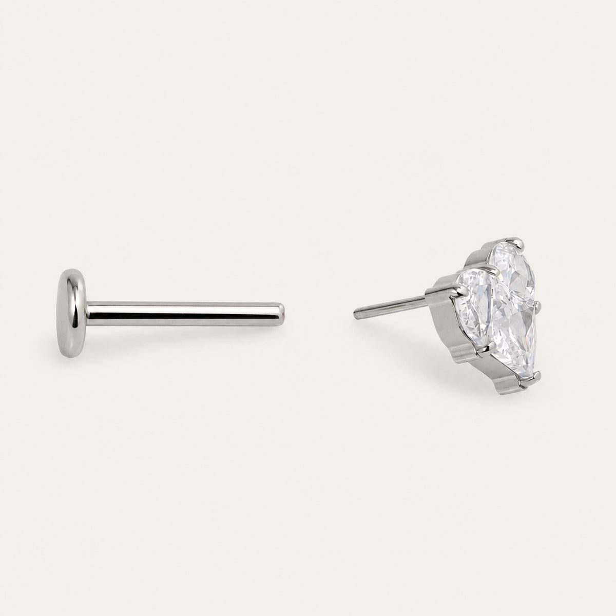 Titan Ohrstecker Zirkonia Herz (mit flachem Verschluss)