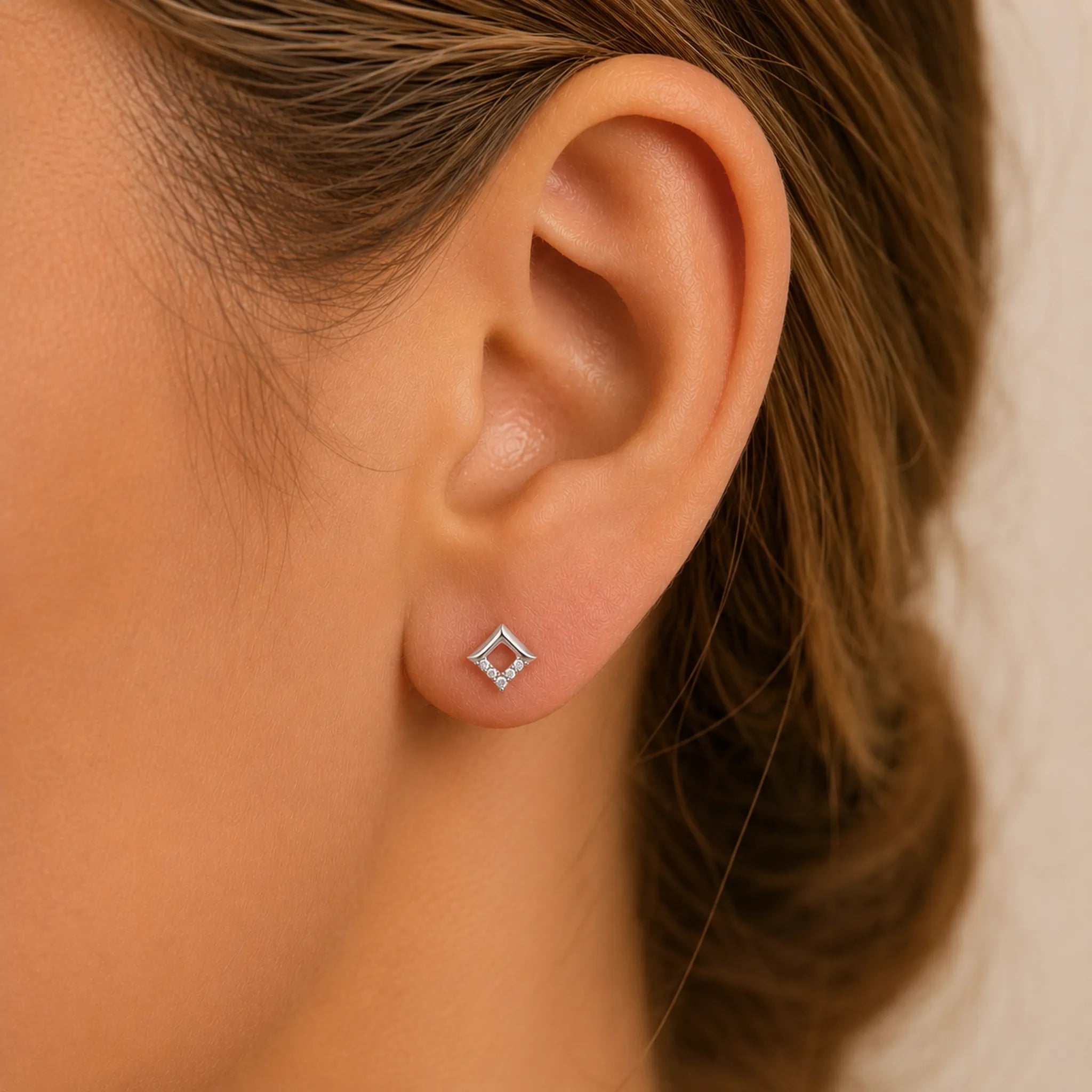 Titan Ohrstecker Viereck mit Zirkonia