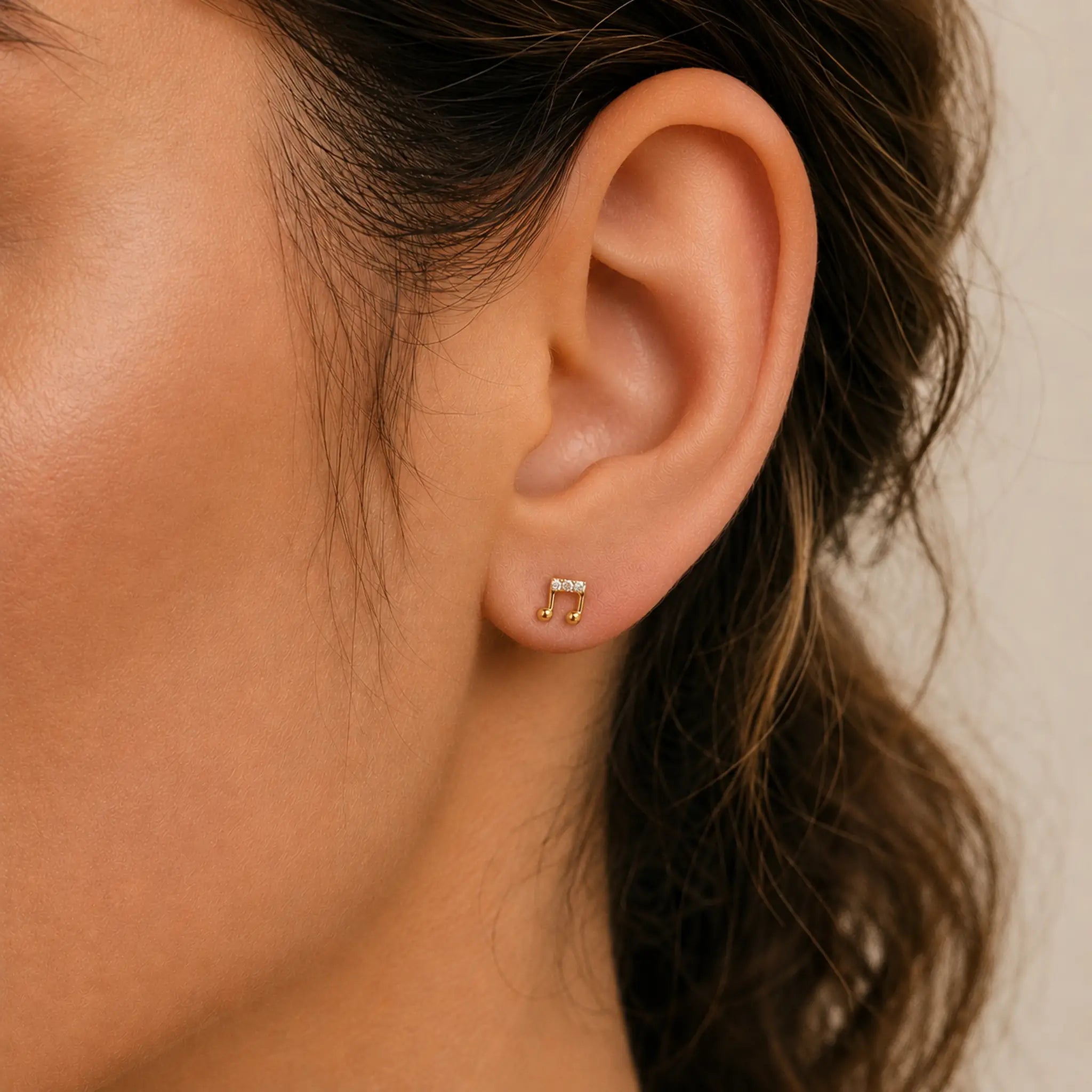 Titan Ohrstecker Musiknote mit Zirkonia