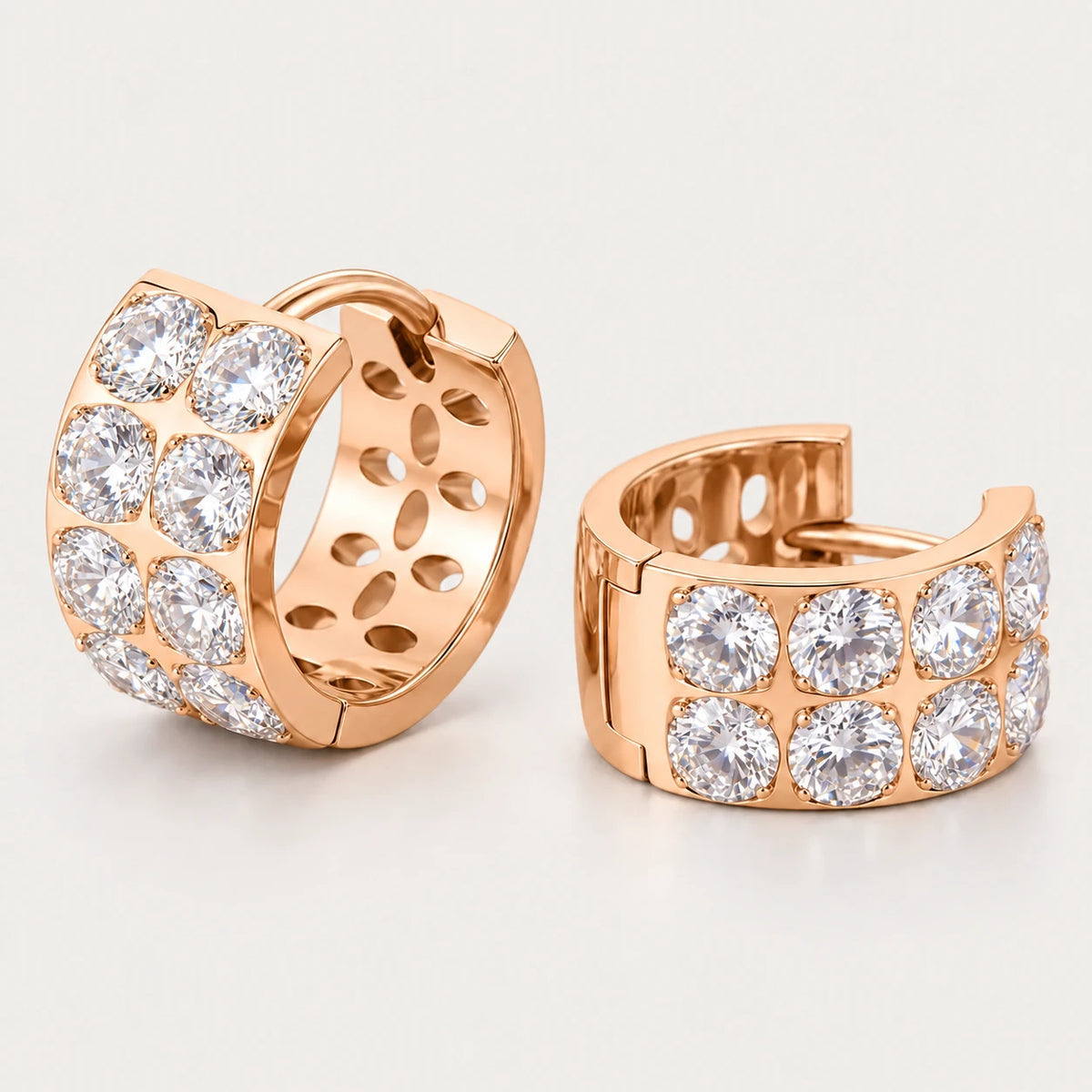 Titan Huggie Mini – Chunky Bold Zirkonia