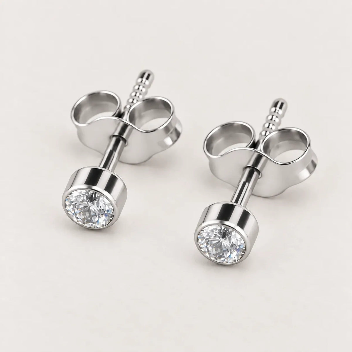 Titan Ohrstecker mit Zirkonia Stein Klein