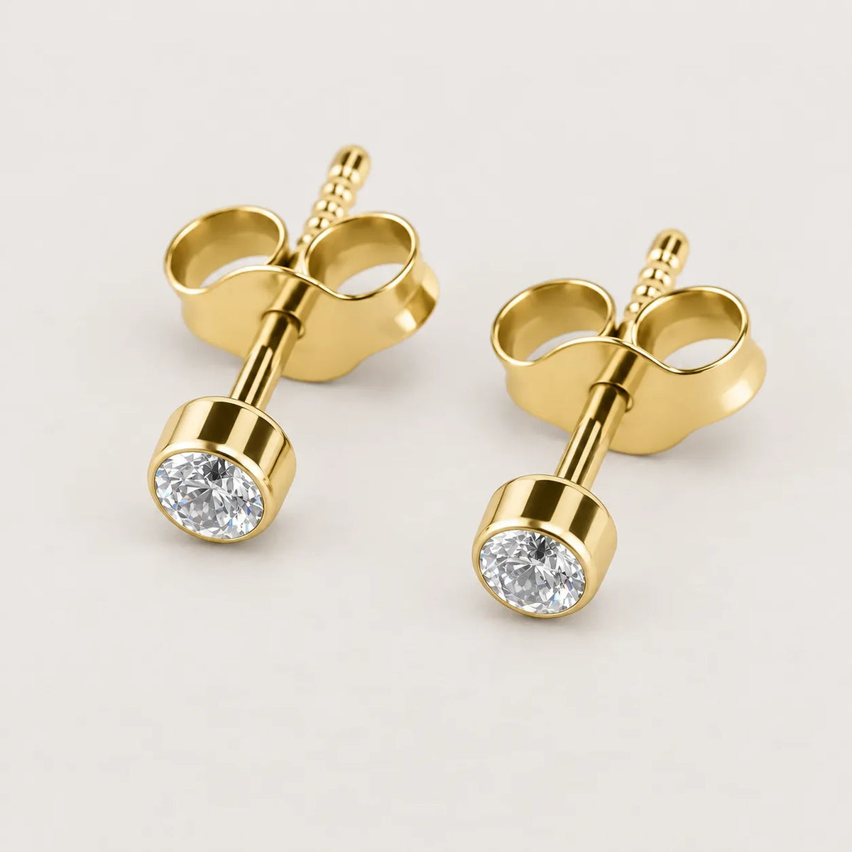 Titan Ohrstecker mit Zirkonia Stein Klein