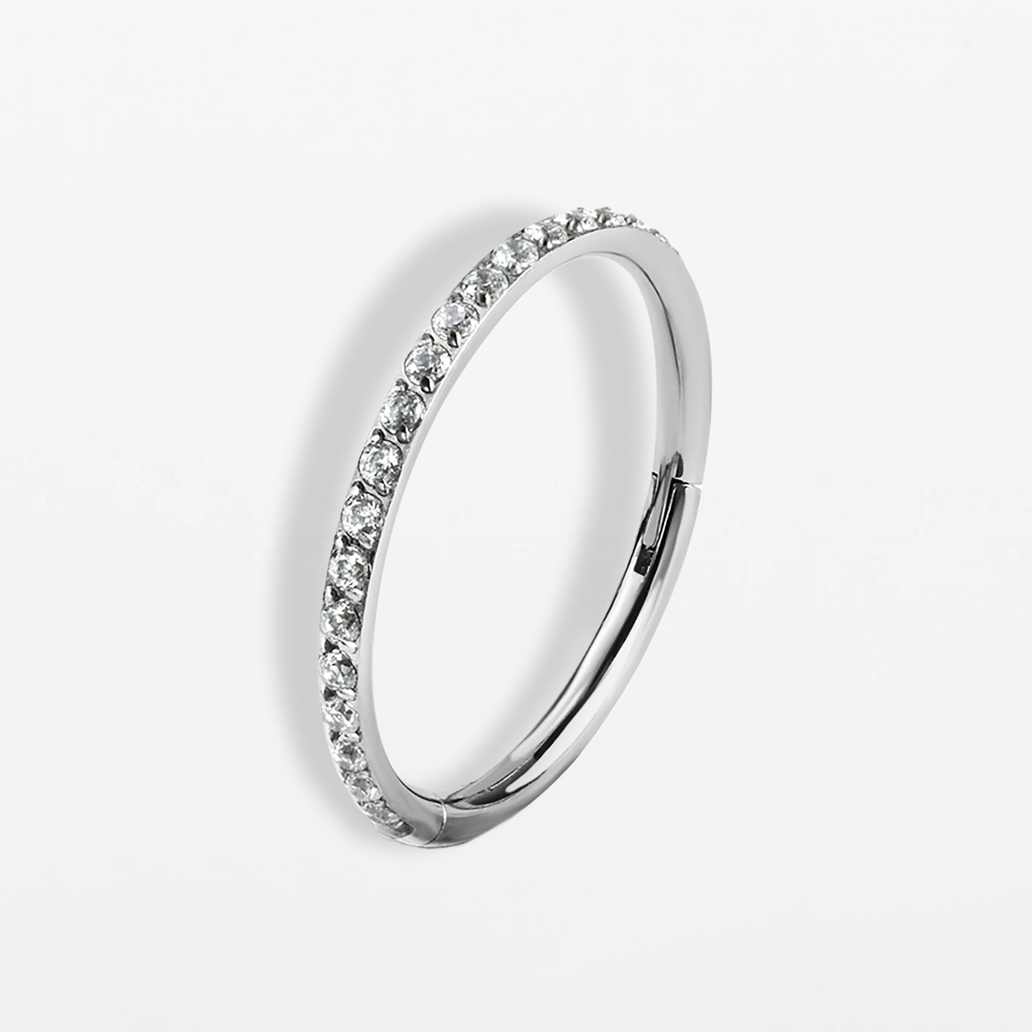 Titan Segmentring Crystal Clicker filigran (einzelnes Piercing)